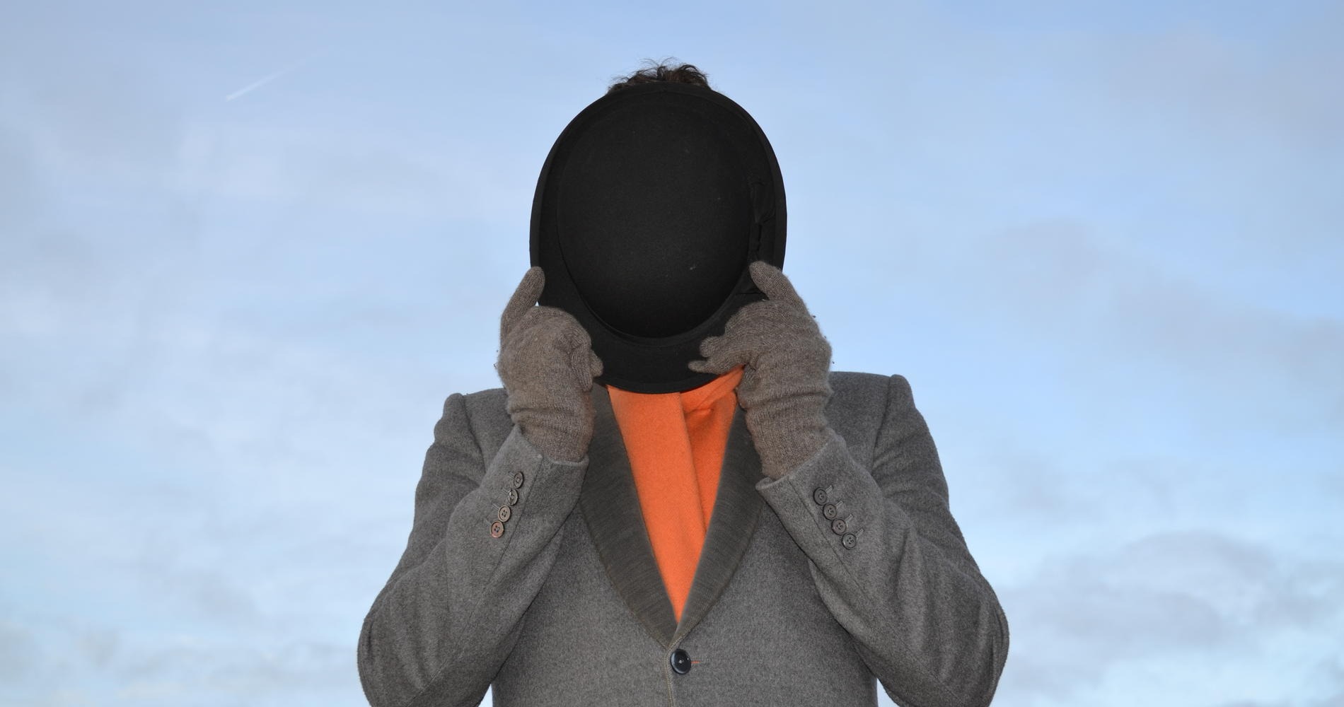 რენე მაგრიტი: კაცი შლაპაში / Rene Magritte: Man in the Hat (Rene Magriti: Kaci Shlapashi Qartulad) ქართულად